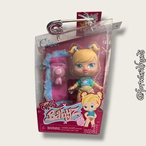 Bratz Babyz Cloe Collectible Fashion Doll with Real Fashions and Pet
